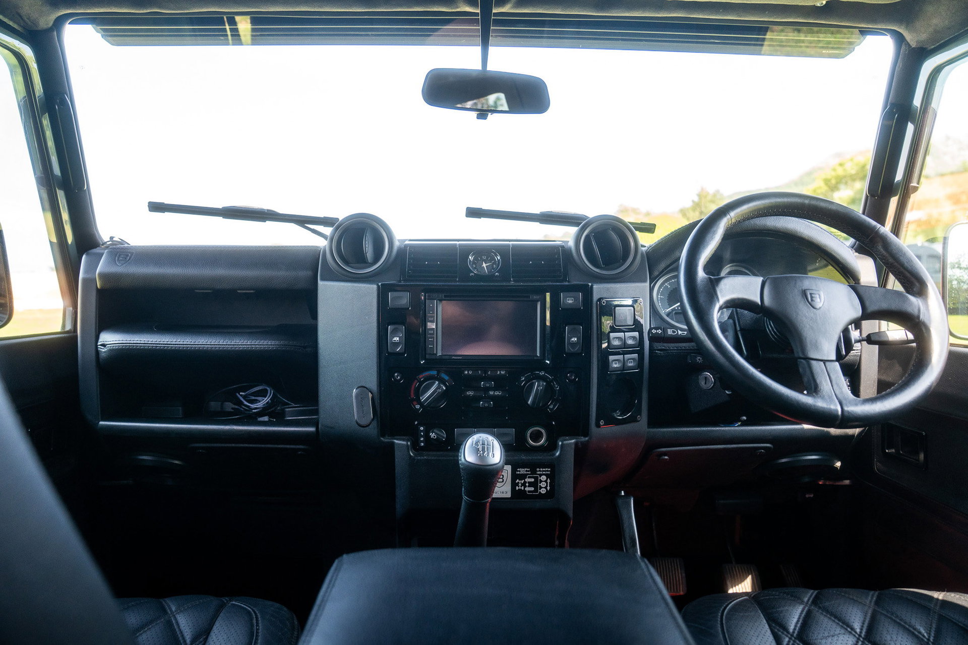 Land Rover DEFENDER 110