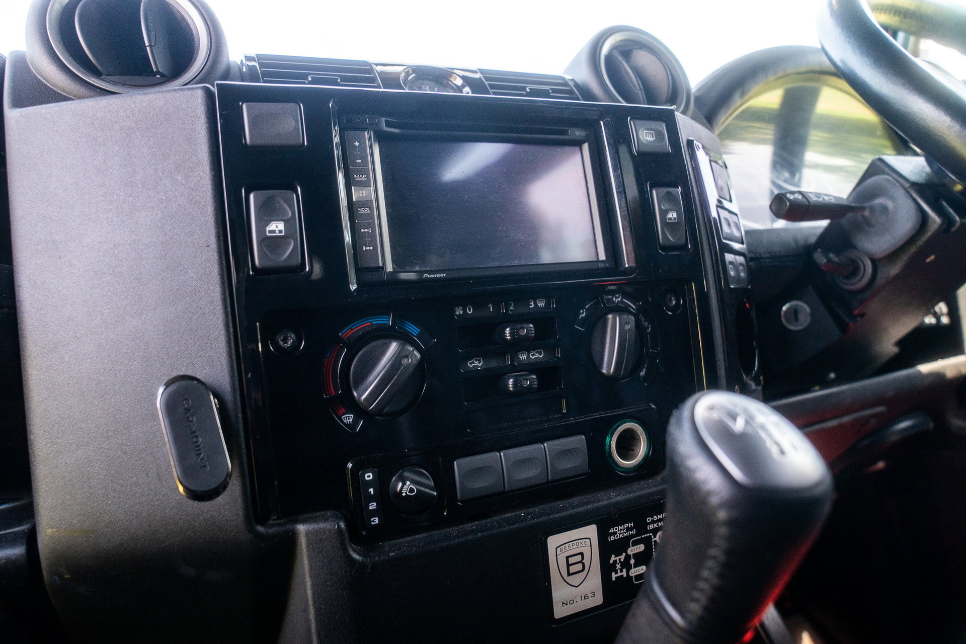 Land Rover DEFENDER 110