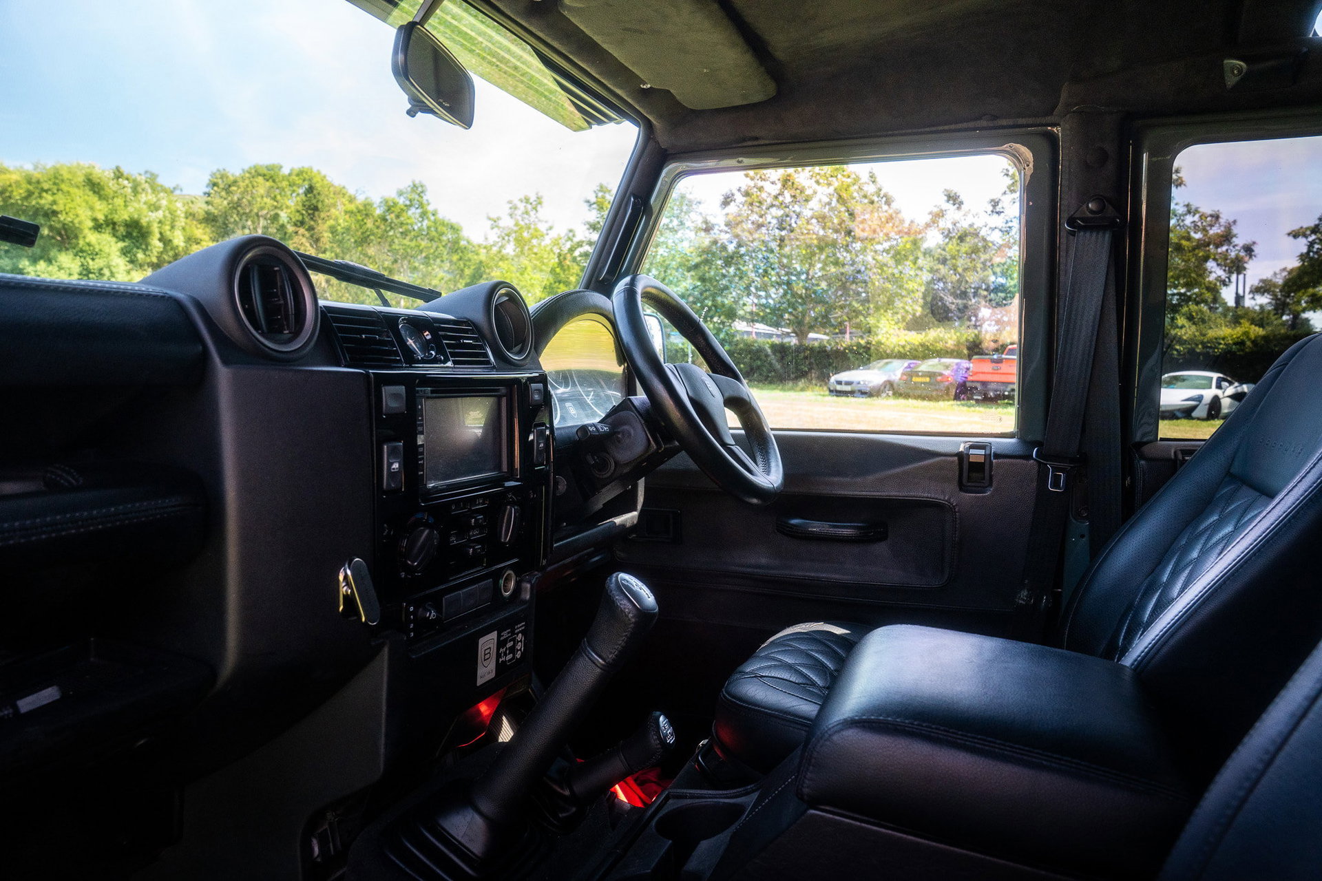 Land Rover DEFENDER 110