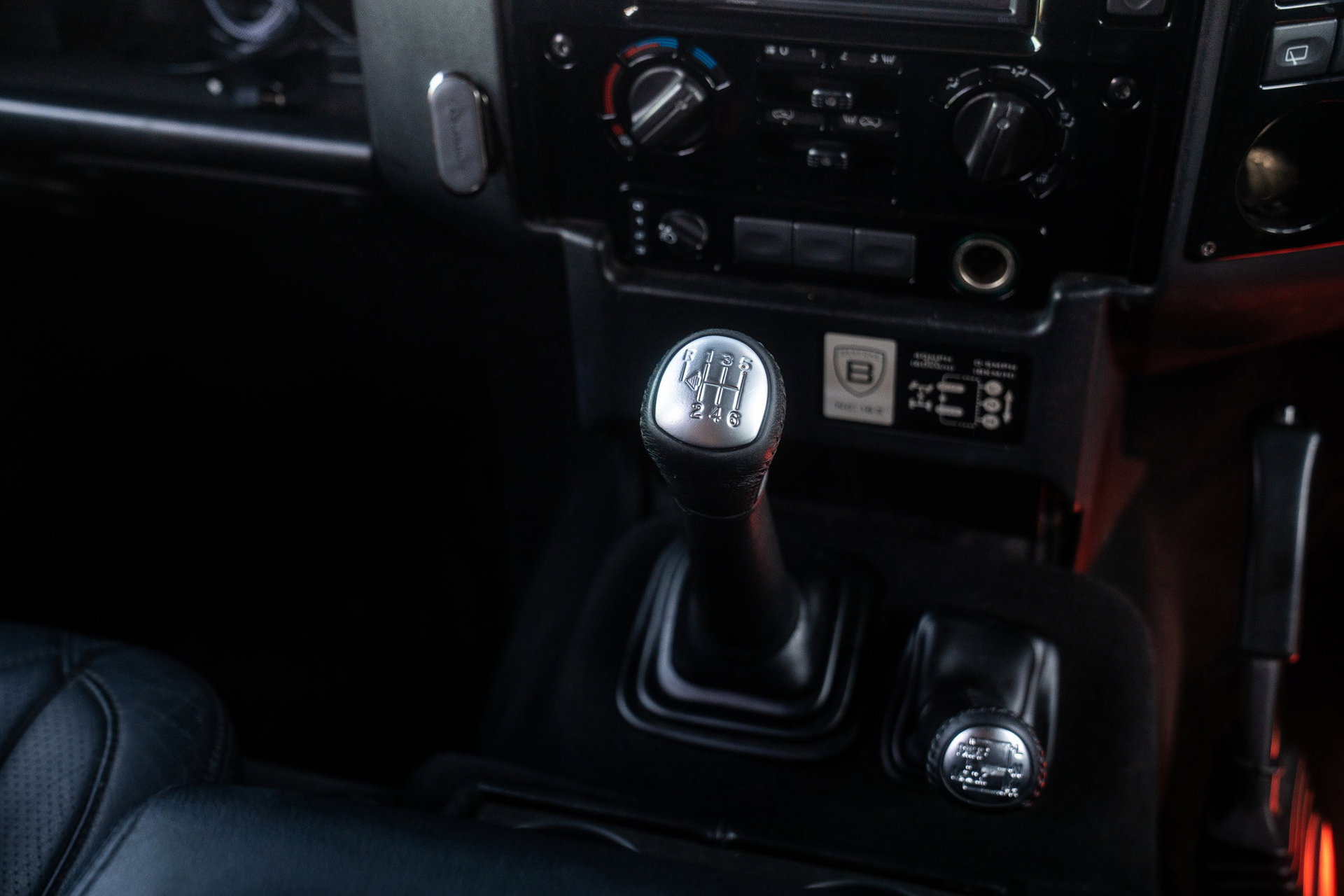 Land Rover DEFENDER 110