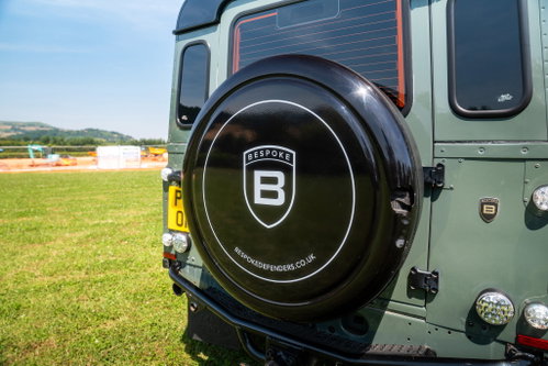 Land Rover DEFENDER 110 15