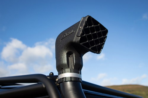 Land Rover DEFENDER 110 13