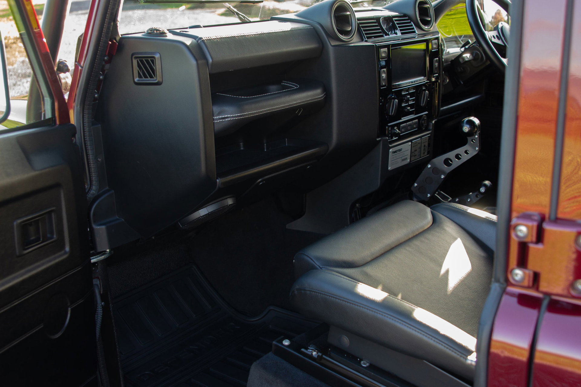 Land Rover DEFENDER 110