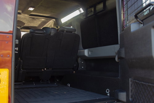 Land Rover DEFENDER 110 38