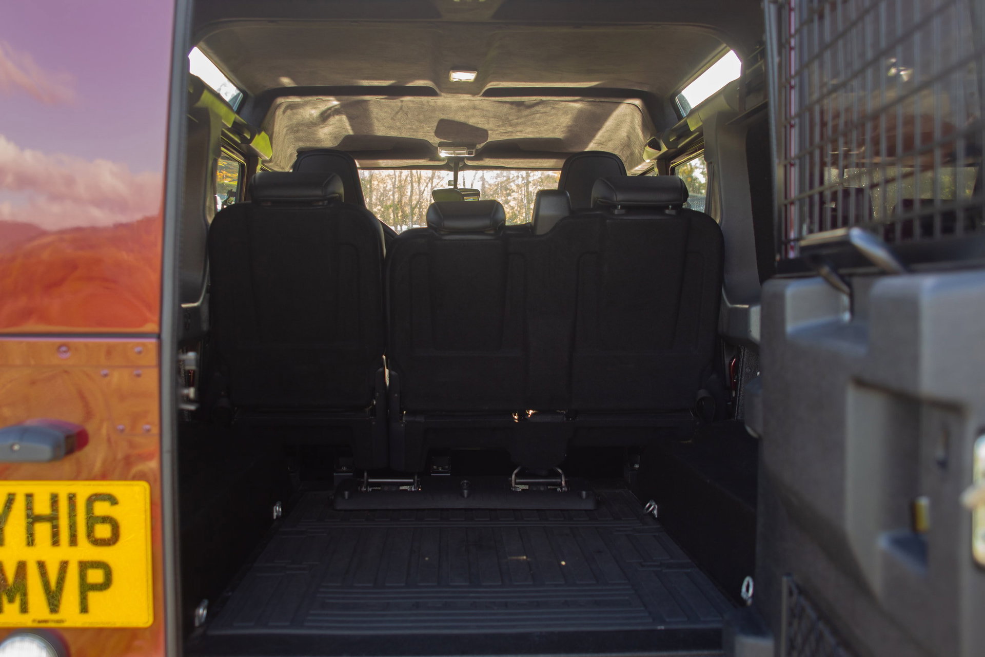 Land Rover DEFENDER 110
