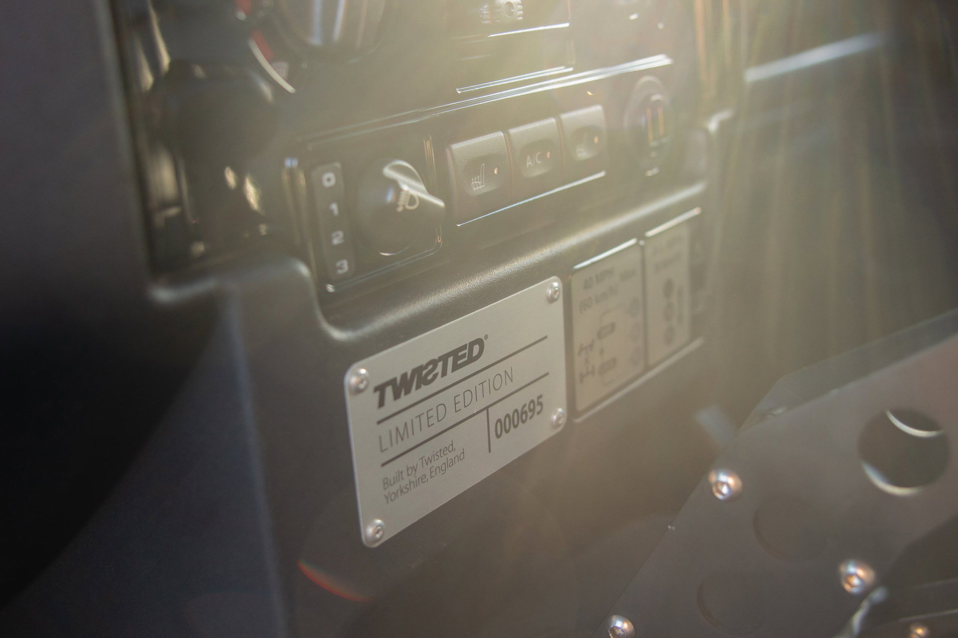Land Rover DEFENDER 110