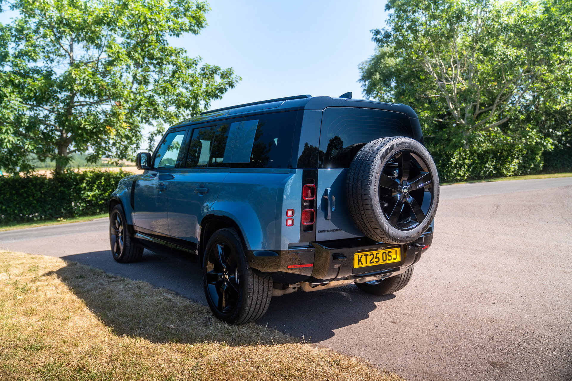 Land Rover DEFENDER 110