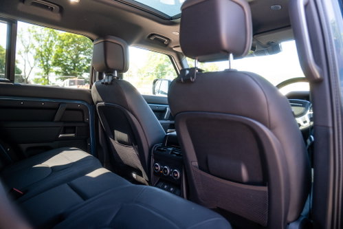 Land Rover DEFENDER 110 30