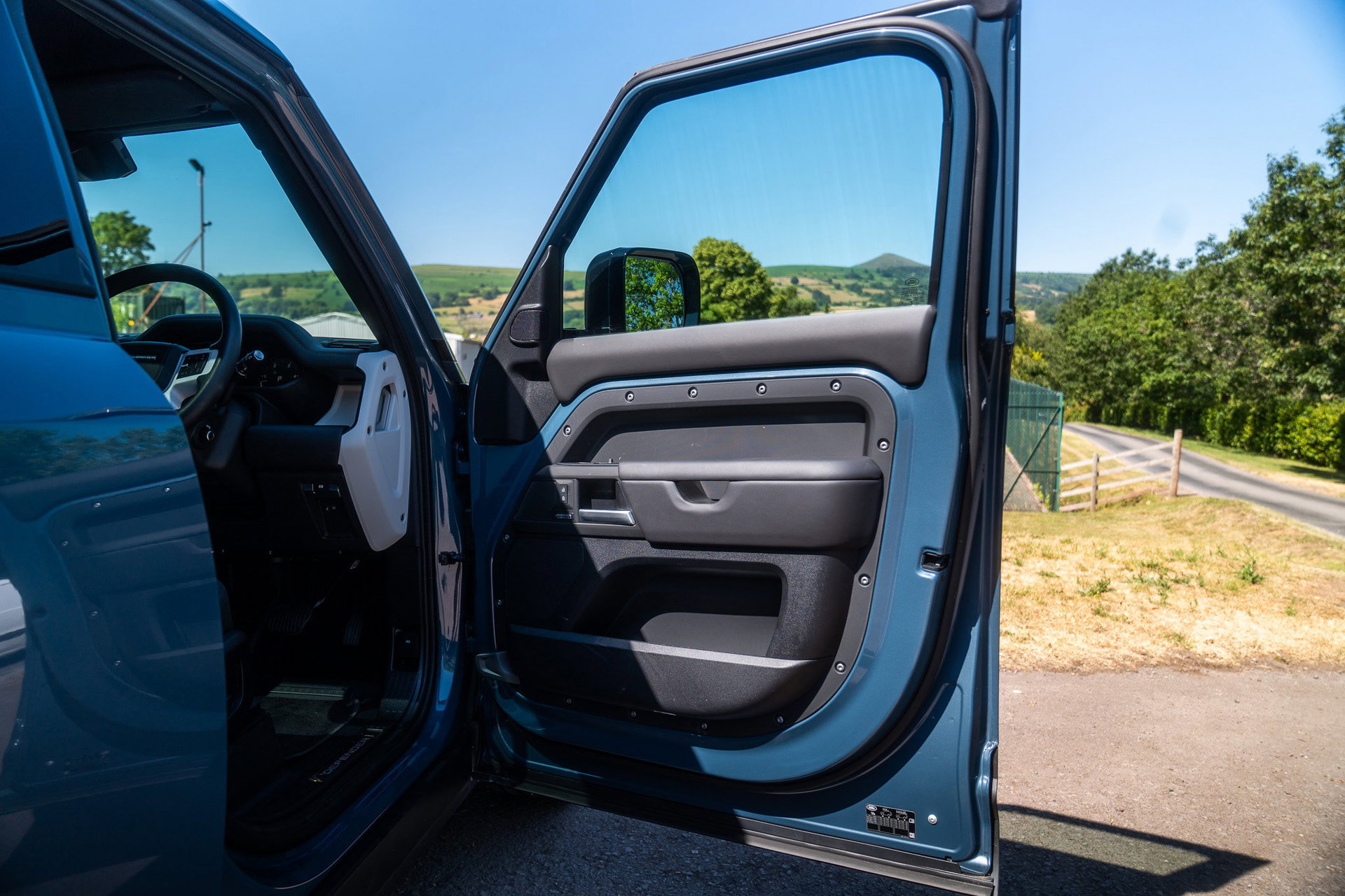 Land Rover DEFENDER 110