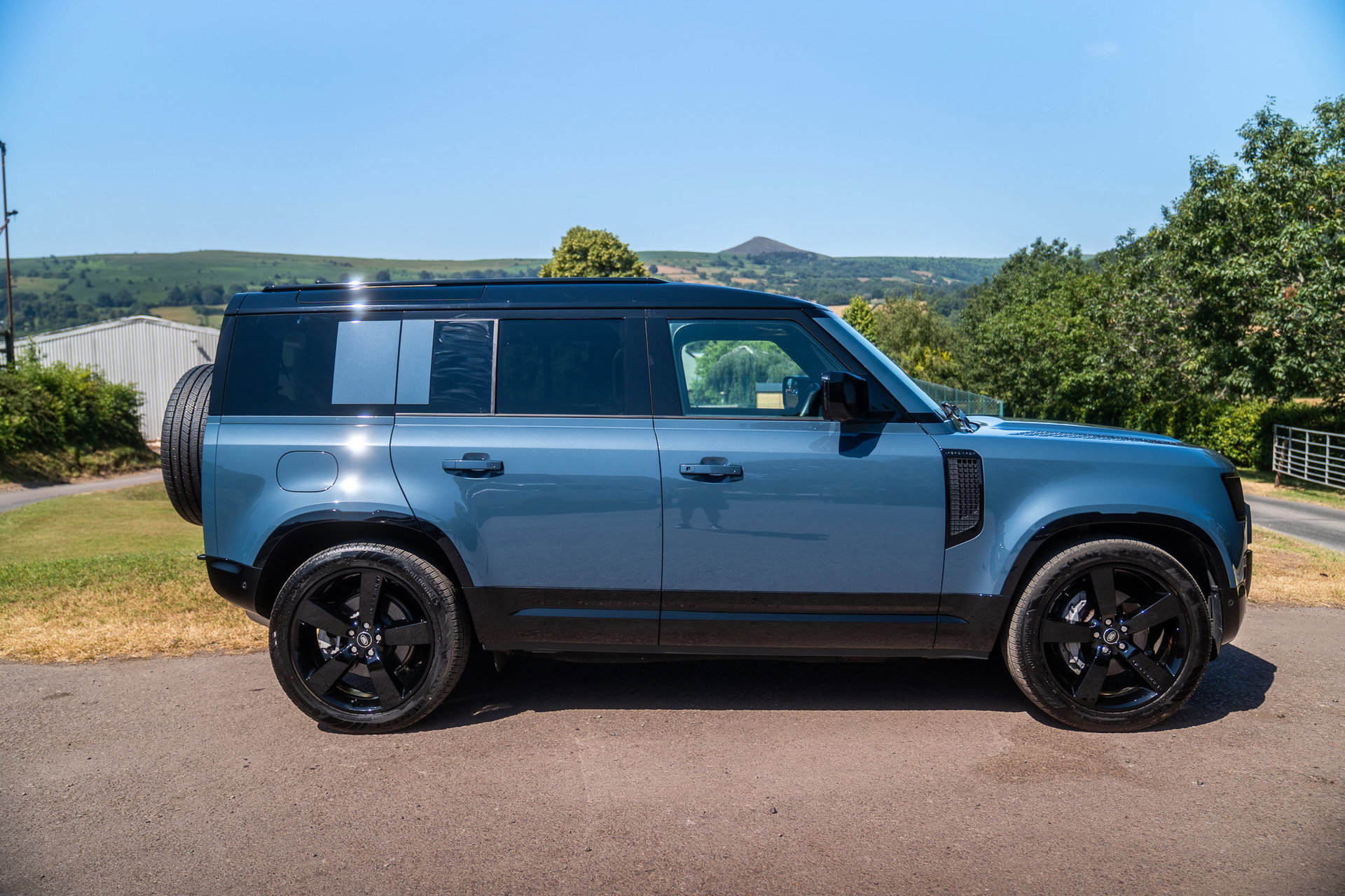 Land Rover DEFENDER 110