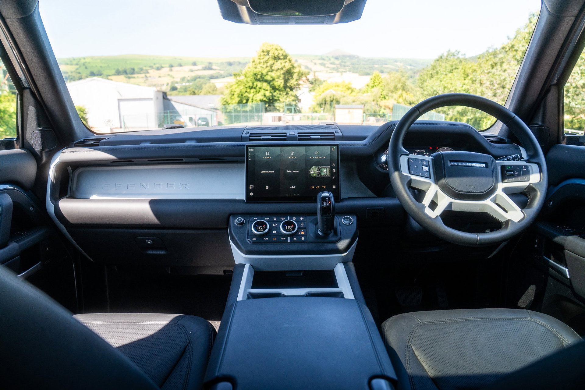 Land Rover DEFENDER 110