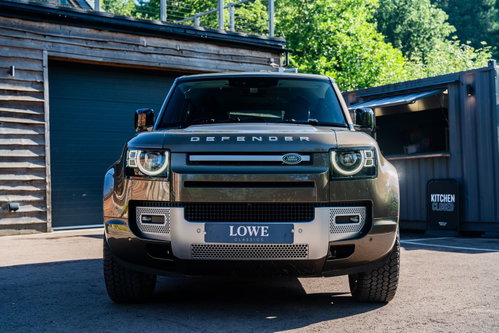Land Rover Defender 2
