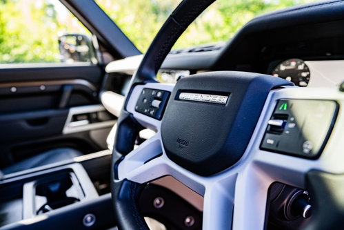 Land Rover Defender 30