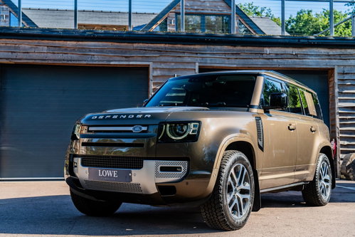 Land Rover Defender 1