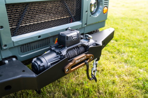 Land Rover Defender 90 10