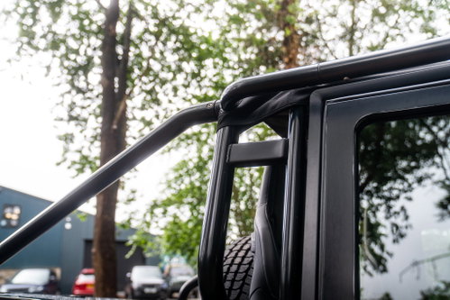 Land Rover Defender 90 13