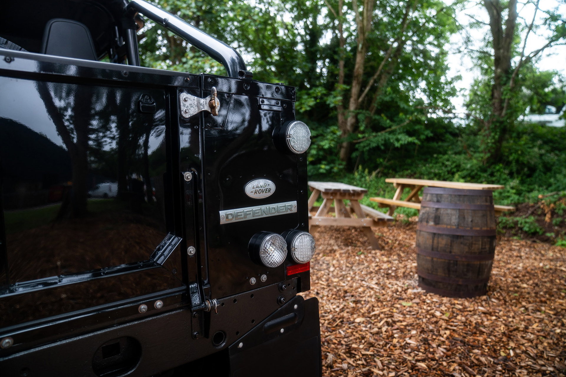 Land Rover Defender 90