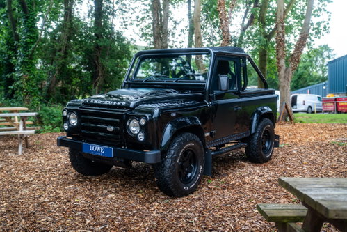 Land Rover Defender 90 0