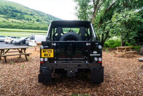Land Rover Defender 90 5
