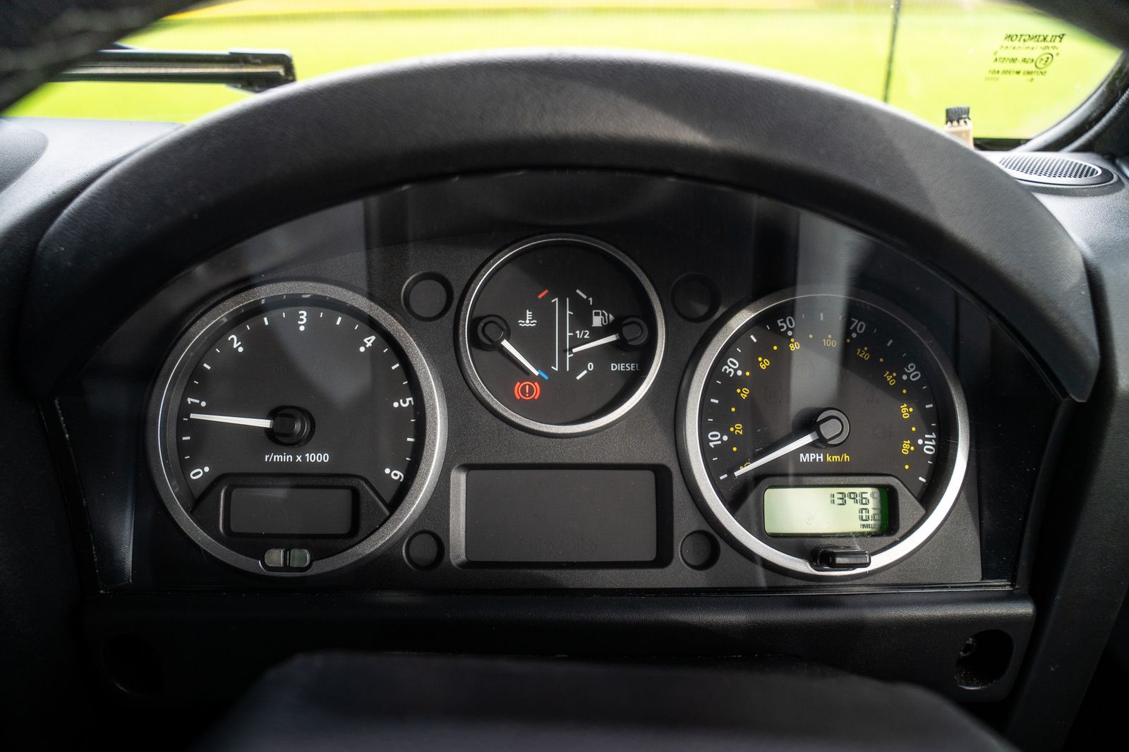 Land Rover Defender 90