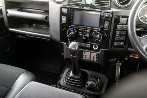 Land Rover Defender 90 45