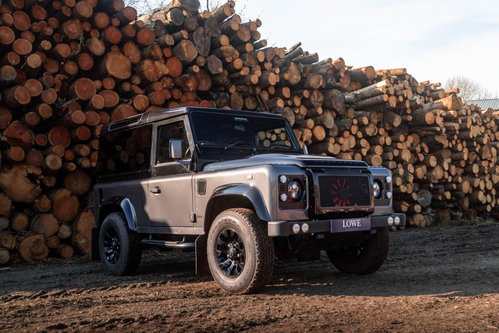 Land Rover Defender 90 23