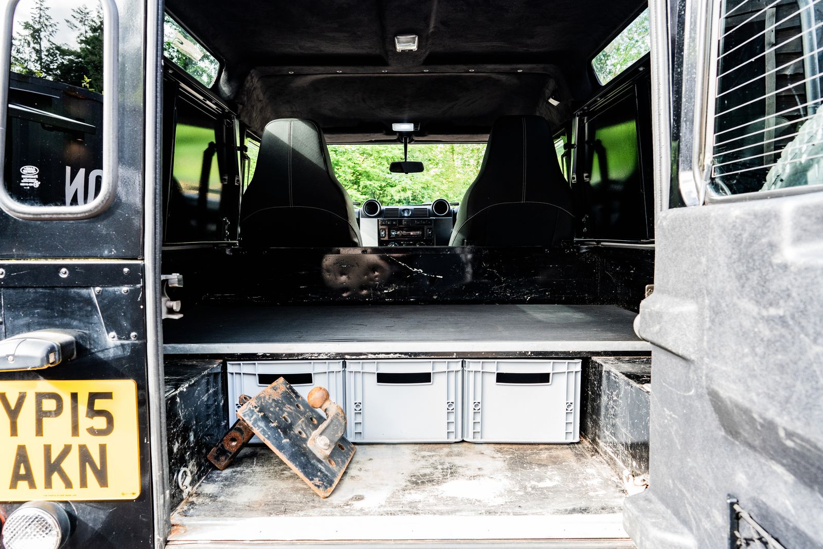 Land Rover Defender 90