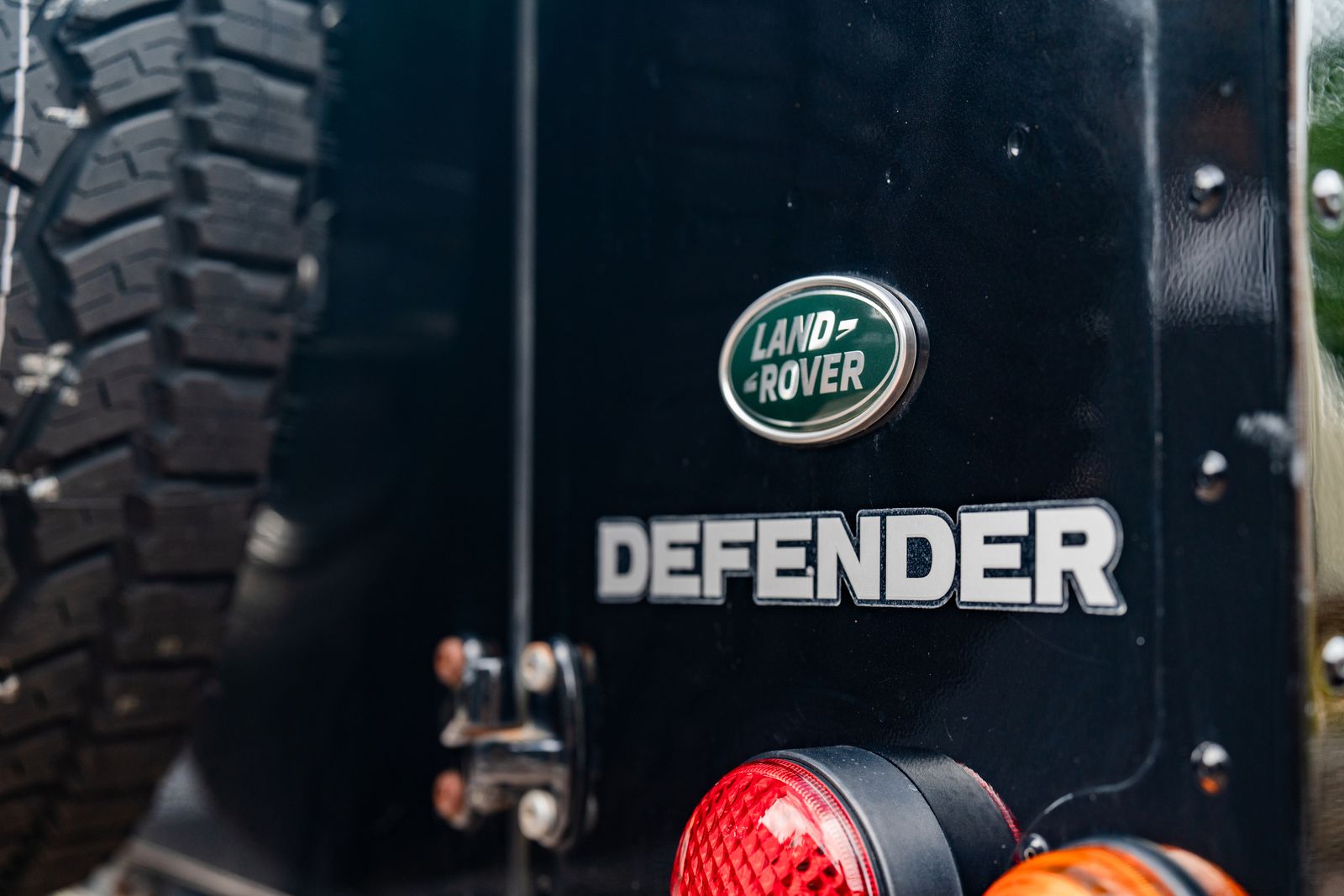 Land Rover Defender 90