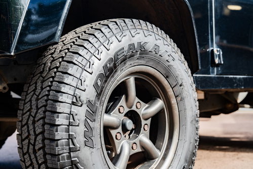 Land Rover Defender 90 7