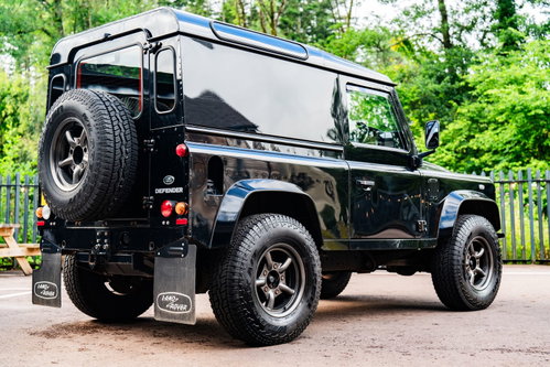 Land Rover Defender 90 9