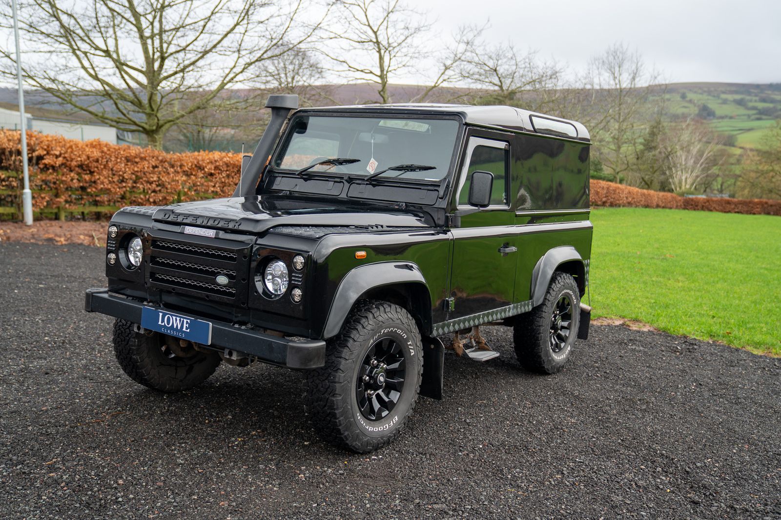 Land Rover Defender 90