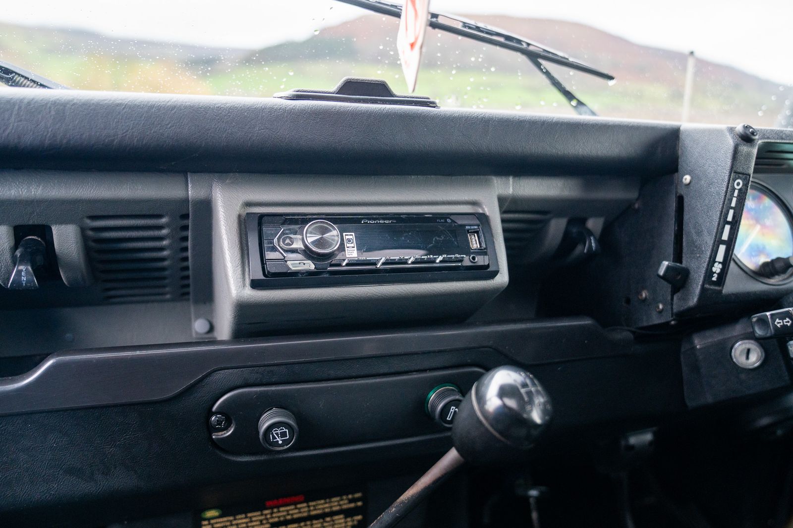 Land Rover Defender 90