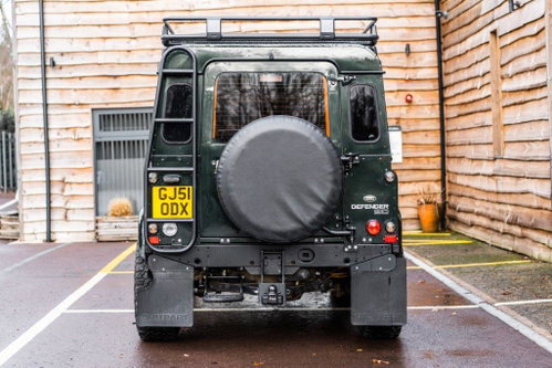 Land Rover Defender 90 6