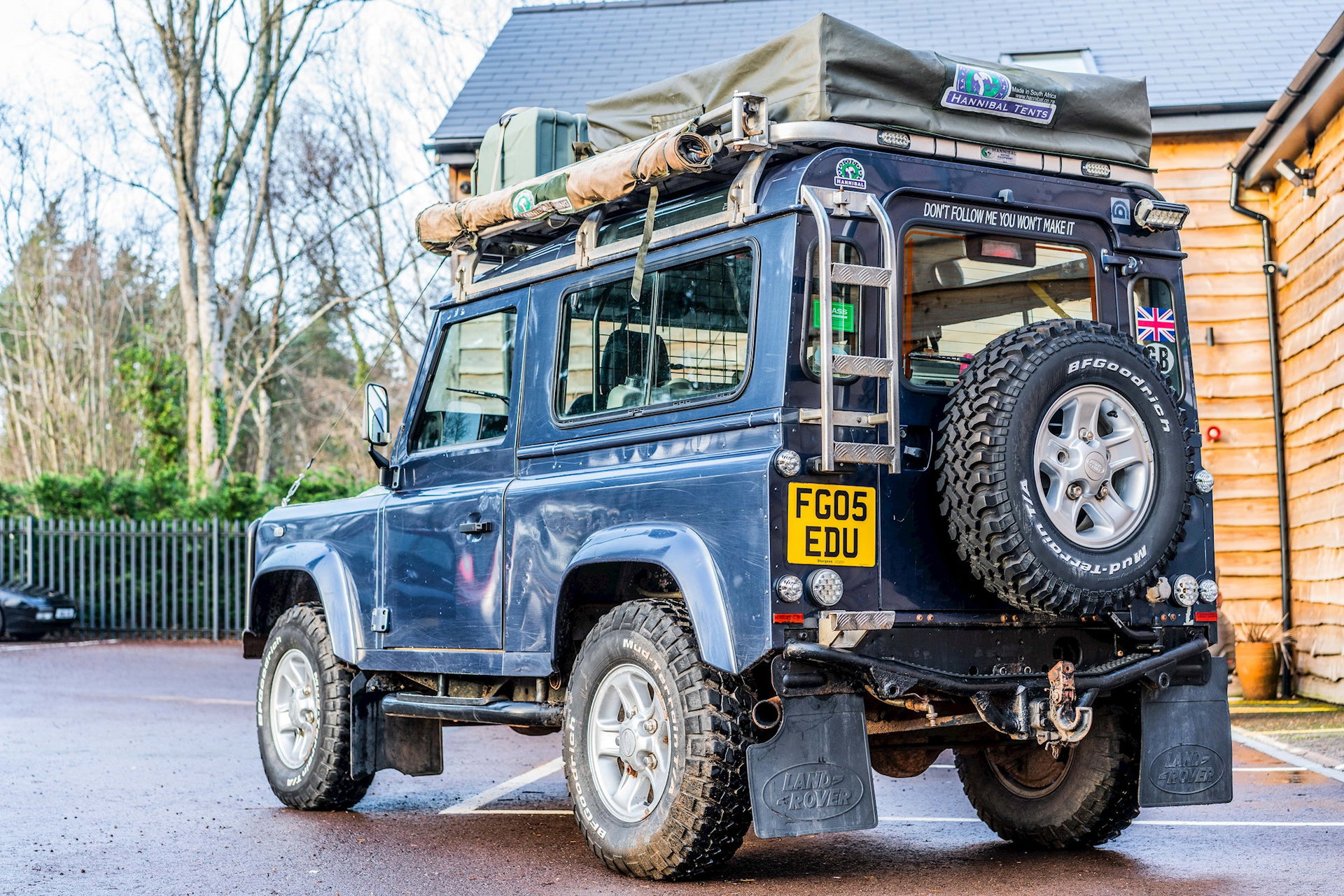 Land Rover Defender
