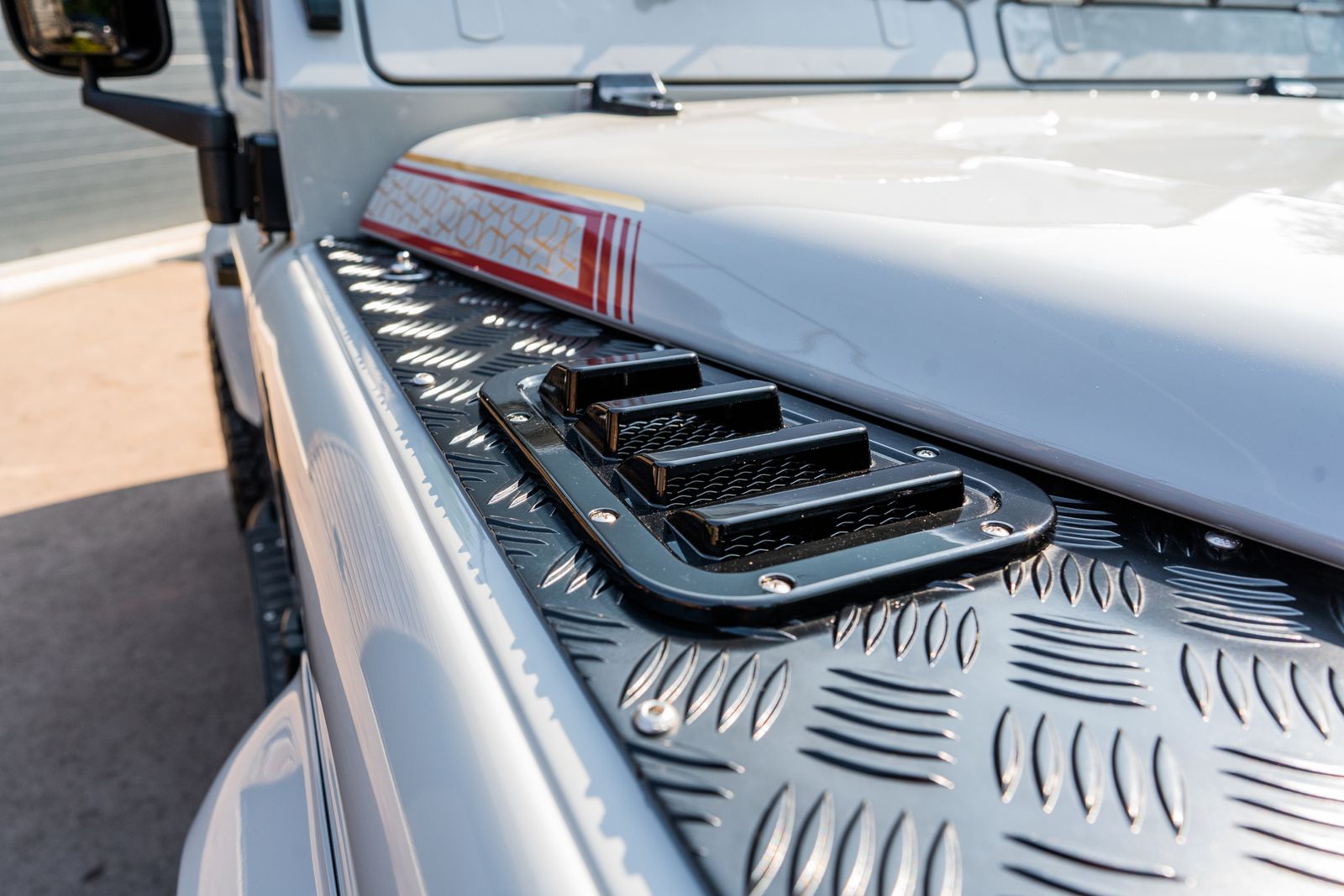 Land Rover Defender 90