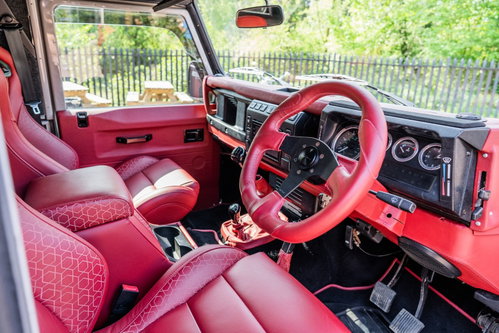 Land Rover Defender 90 21