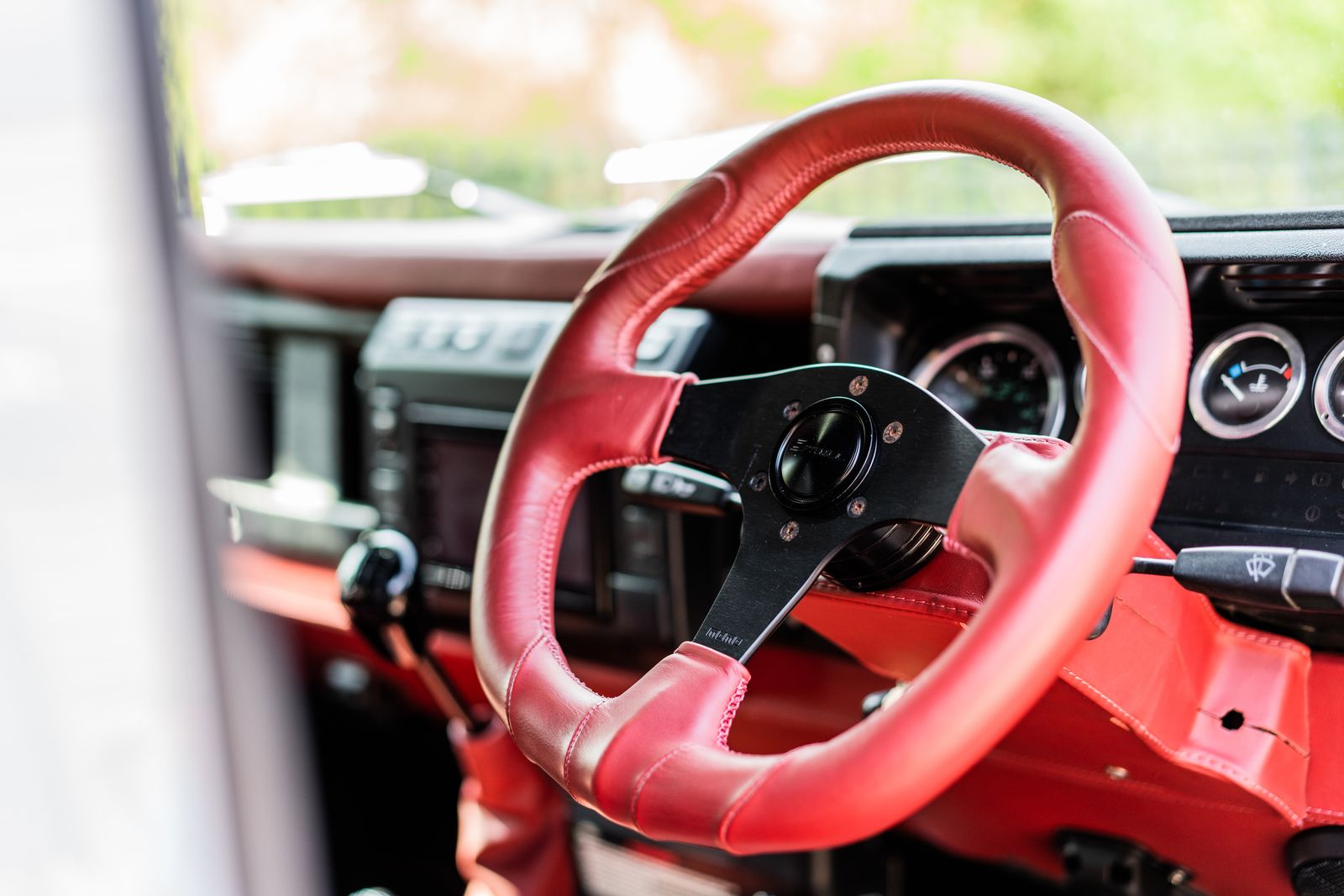Land Rover Defender 90