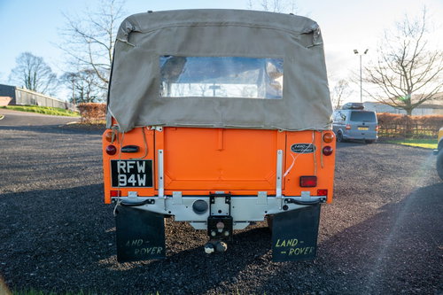 Land Rover LANDROVER 110 5