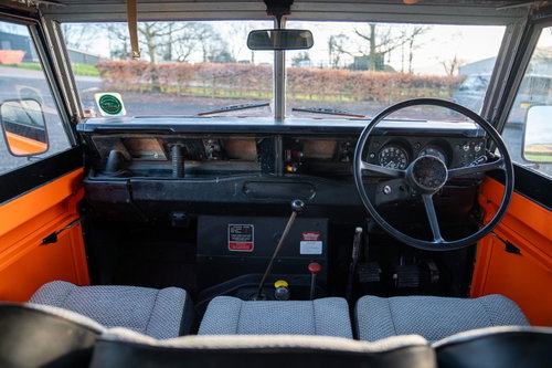 Land Rover LANDROVER 110 32