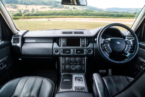 Land Rover Range Rover 32