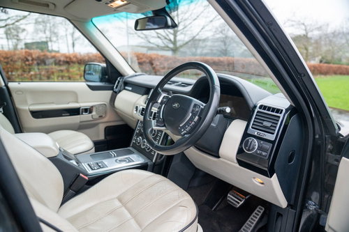 Land Rover Range Rover 16