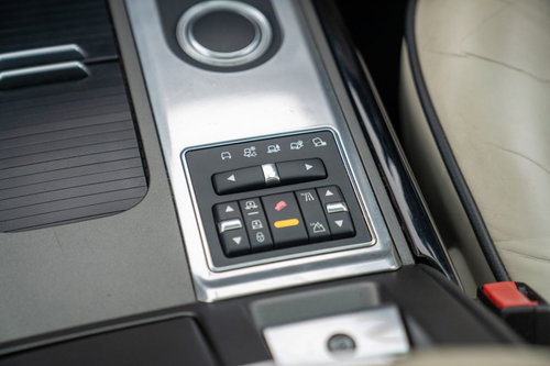 Land Rover Range Rover 32