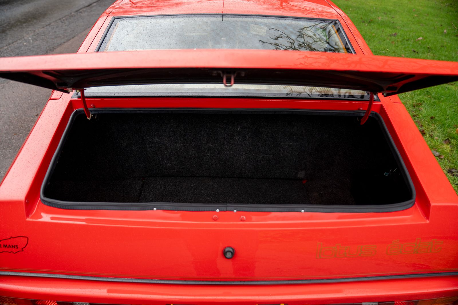 Lotus Eclat