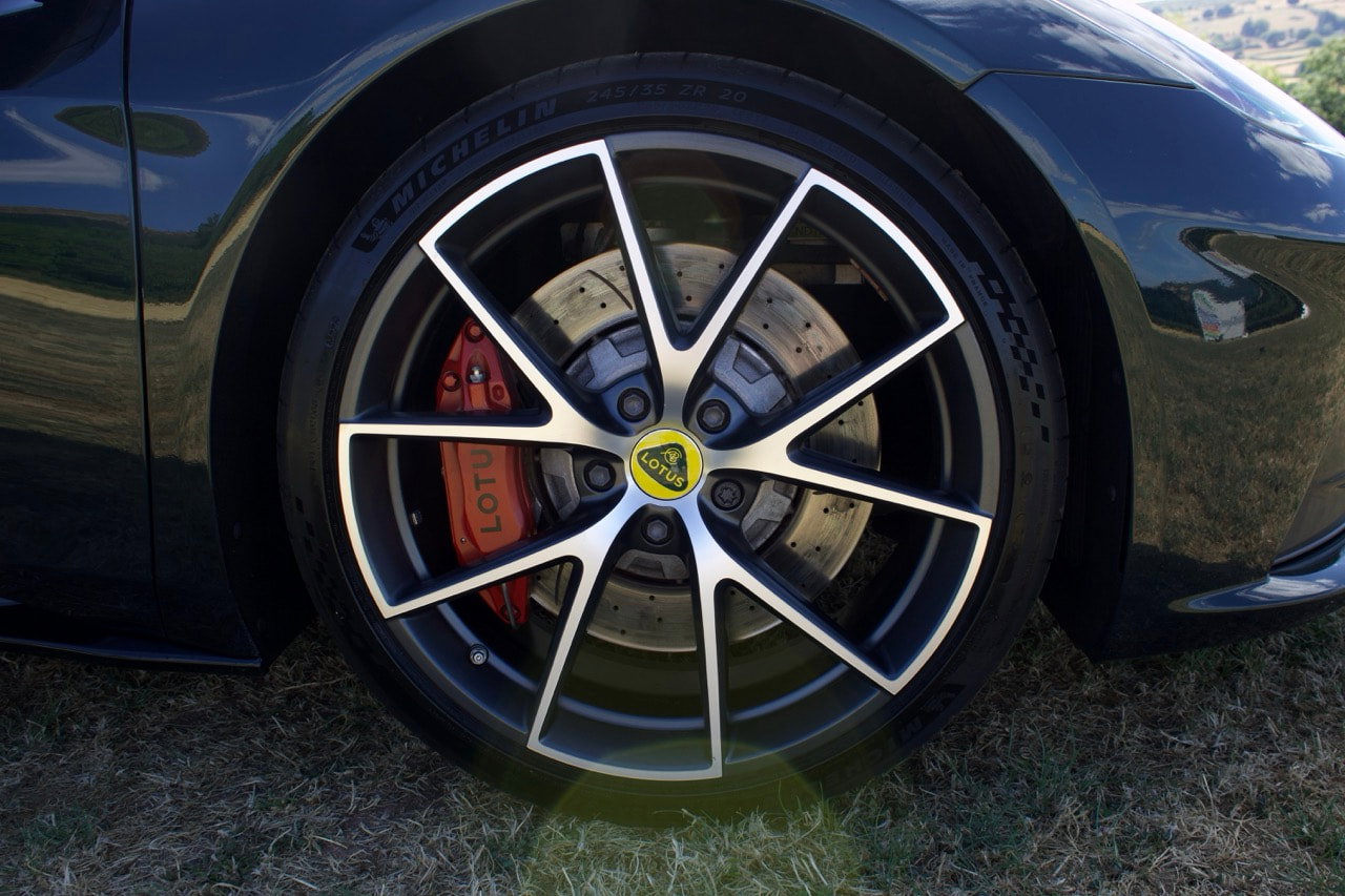 Lotus Emira