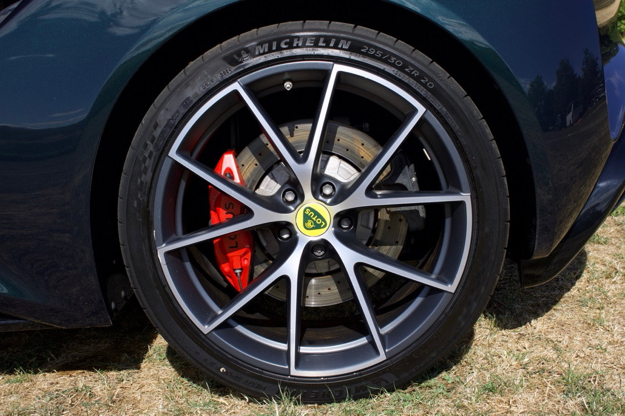 Lotus Emira