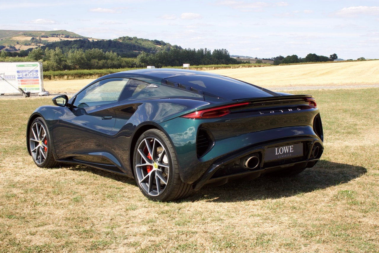 Lotus Emira