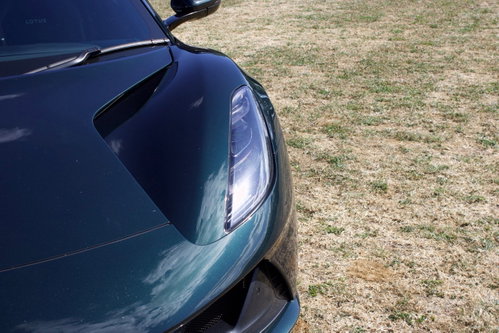 Lotus Emira 11