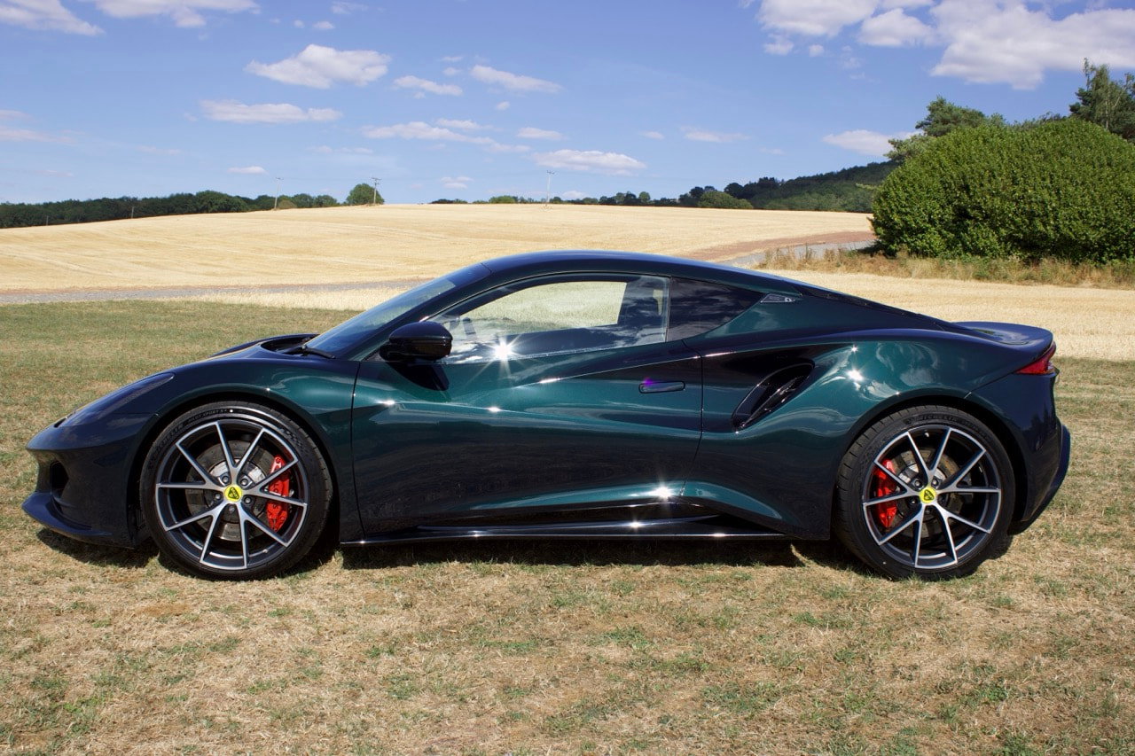 Lotus Emira