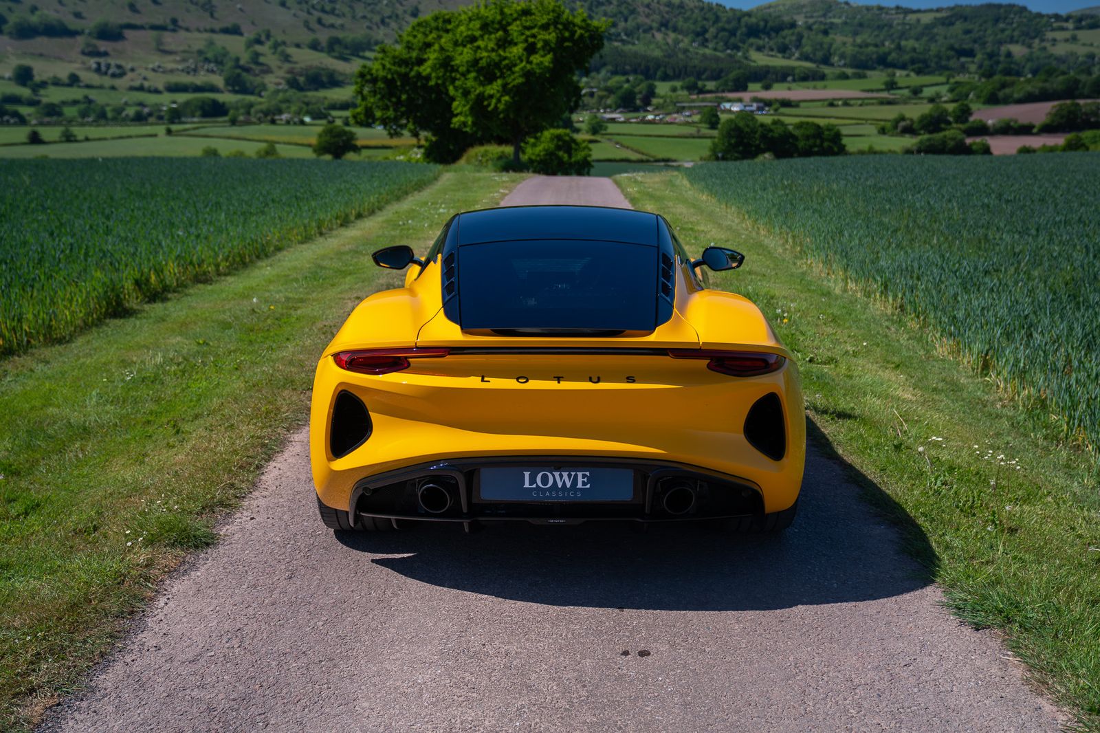 Lotus Emira