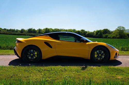 Lotus Emira 1